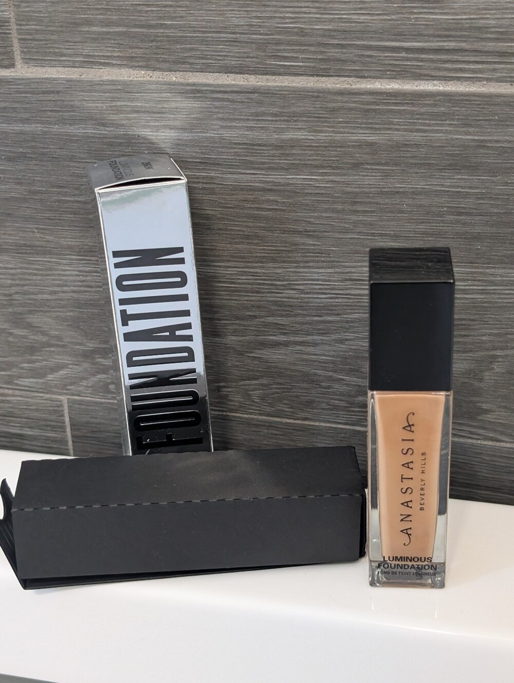 Nib! Anastasia Beverly Hills Medium Coverage Natural Finish Luminous Foundation - Picture 6 of 7